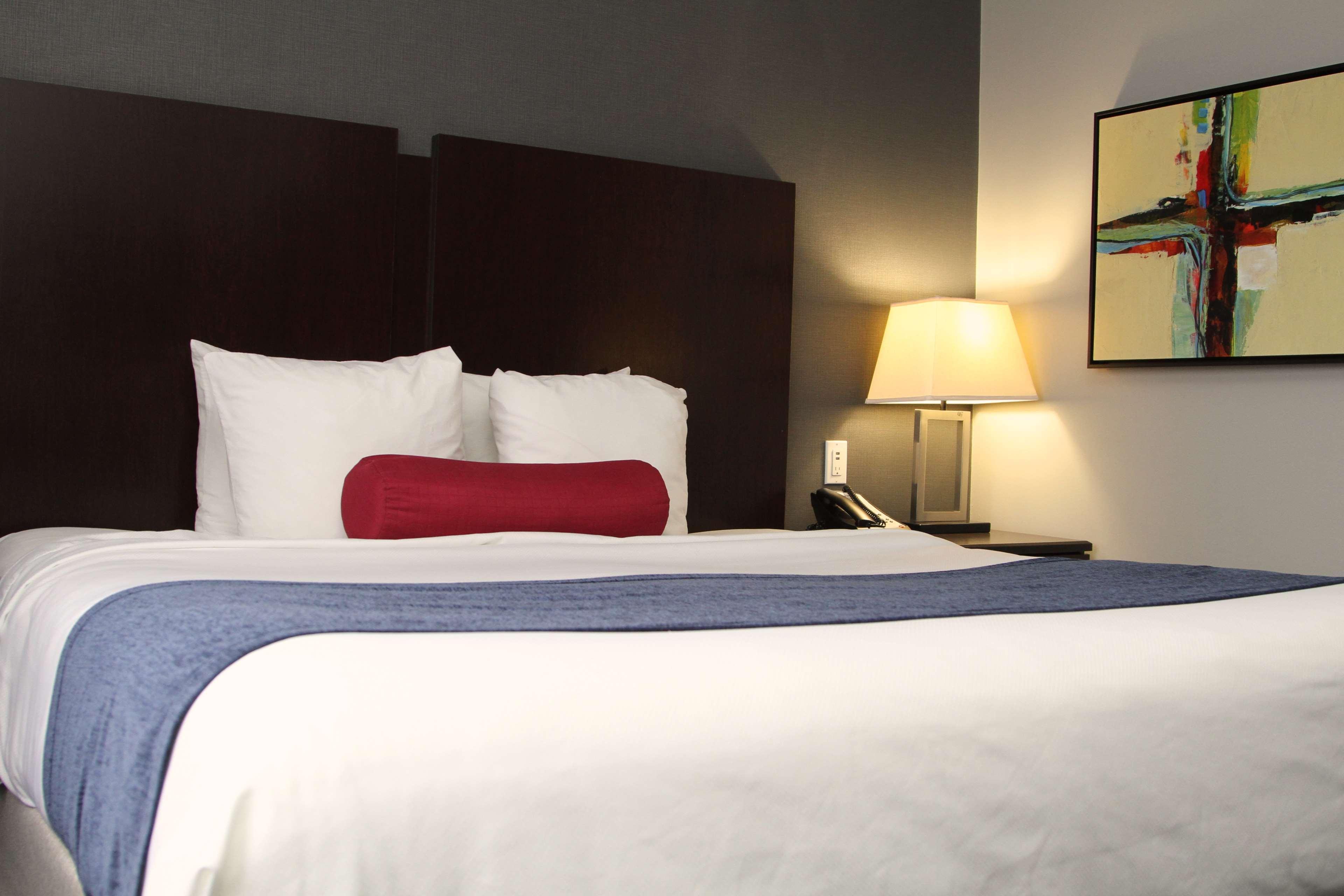 Best Western Plus Olathe Hotel Екстериор снимка