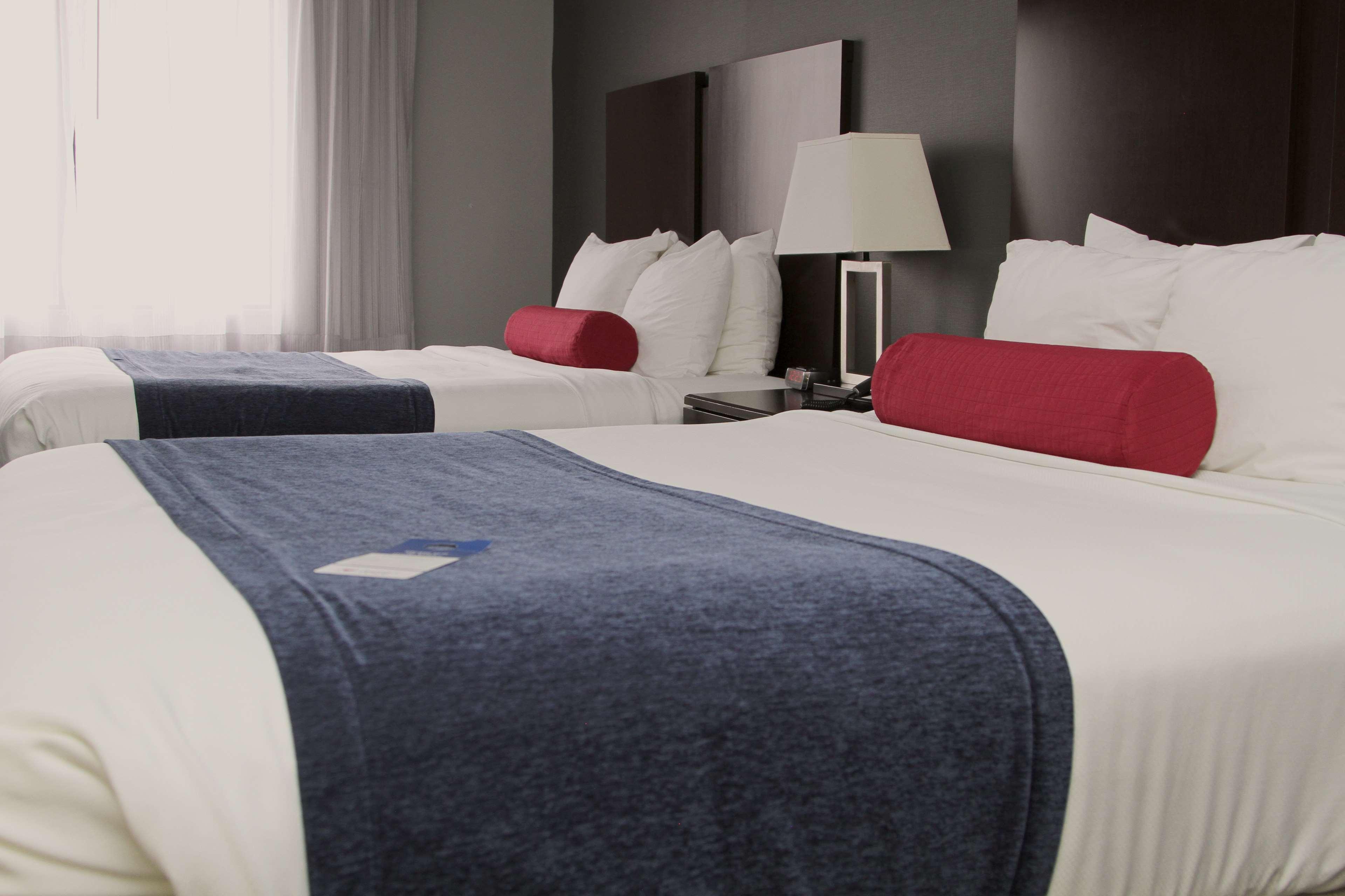 Best Western Plus Olathe Hotel Екстериор снимка