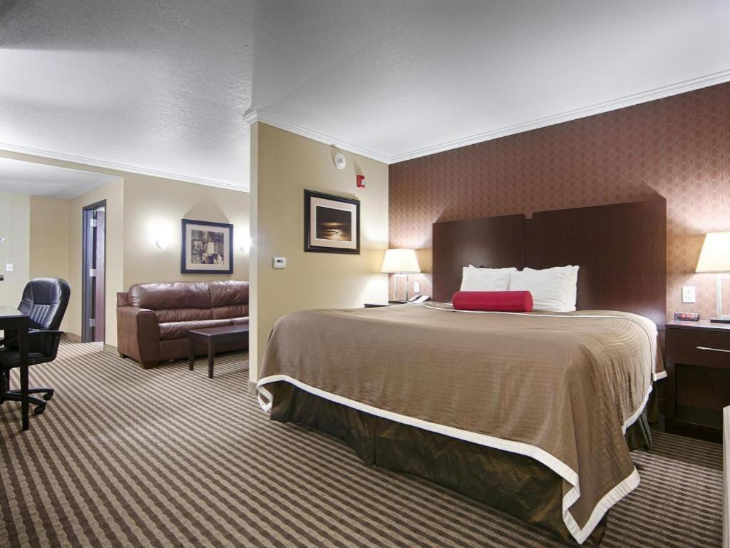 Best Western Plus Olathe Hotel Екстериор снимка