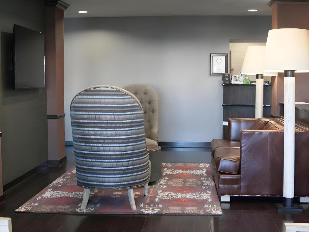 Best Western Plus Olathe Hotel Екстериор снимка