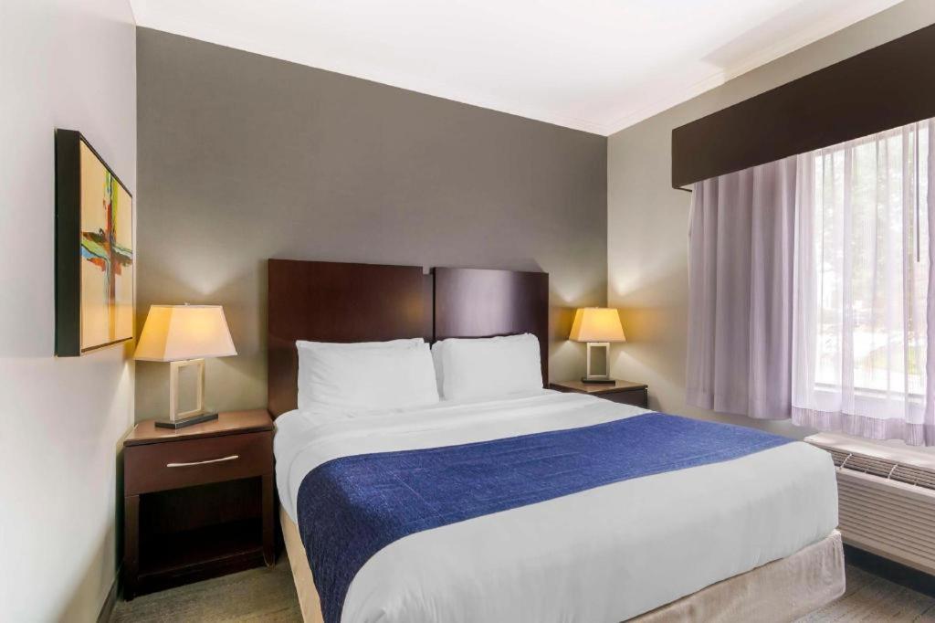 Best Western Plus Olathe Hotel Екстериор снимка